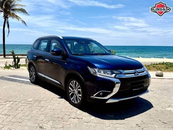 MITSUBISHI OUTLANDER 3.0 GT 4X4 V6 24V GASOLINA 4P AUTOMÁTICO MITSUBISHI OUTLANDER 3.0 GT 4X4 V6 24V GASOLINA 4P AUTOMÁTICO